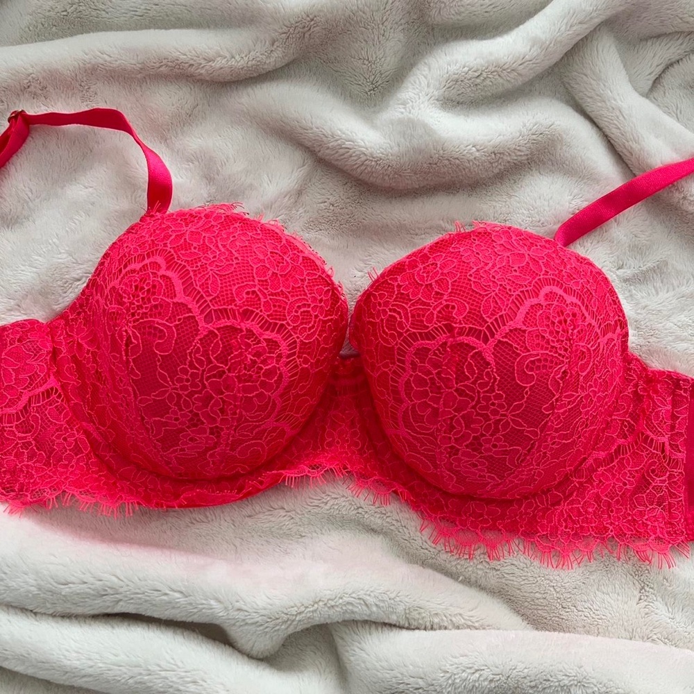 victoria’s secret ♡ hot pink lace dream angels padded bra lined demi 32 DD